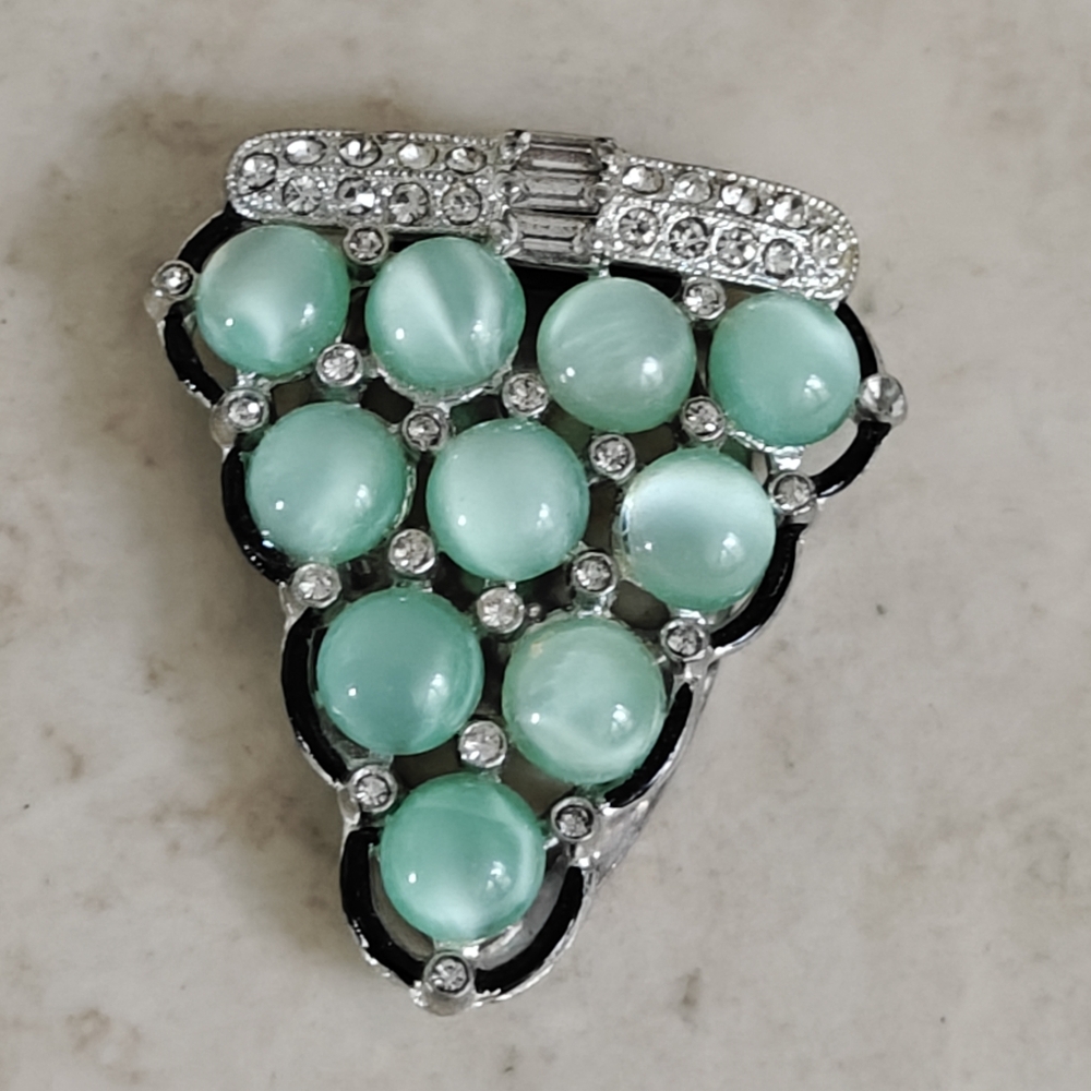 Vintage Art Deco Lucite Green